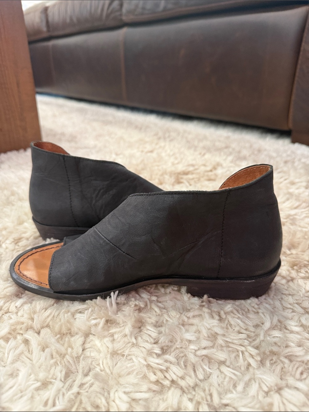 Free People Black Leather Open Toe Flats Sandals Size 38